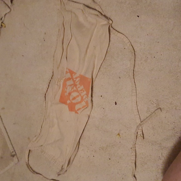 Costumes - Picture 15 of 15